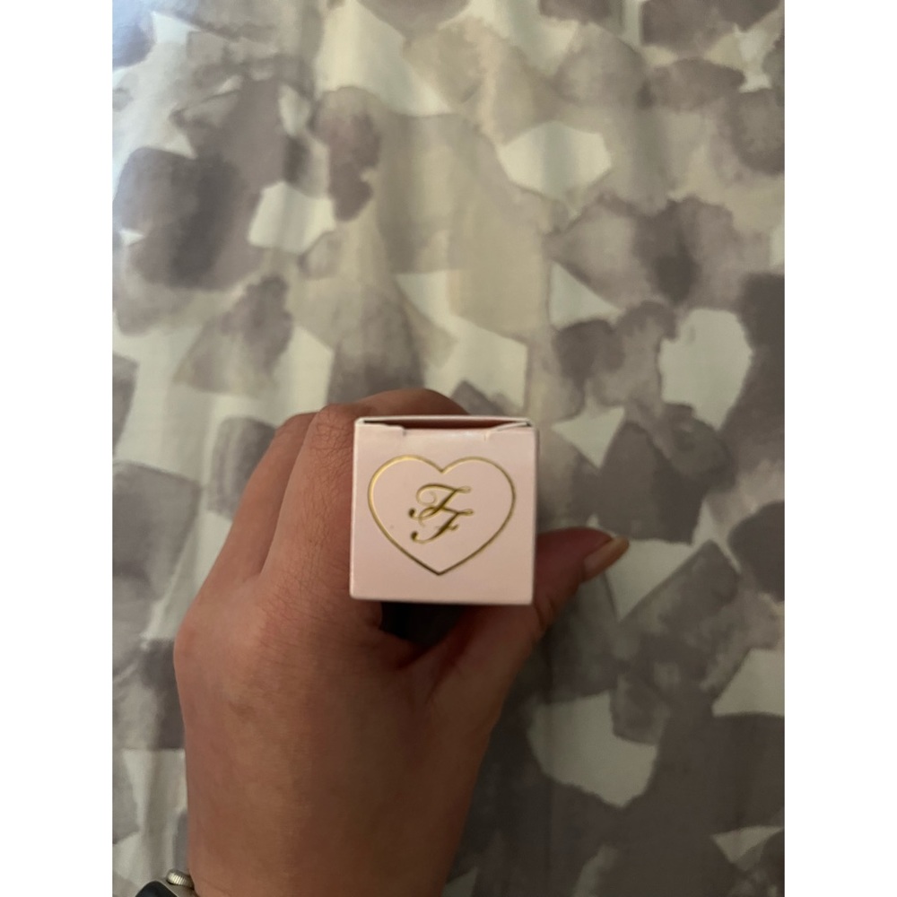 Too Faced Lip Injection Extreme - Picture 3 of 12